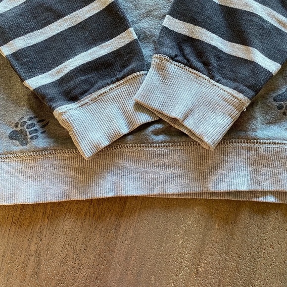 Hanna Andersson Print Sweatshirt Size 140 or 10 -N8 - Picture 2 of 6